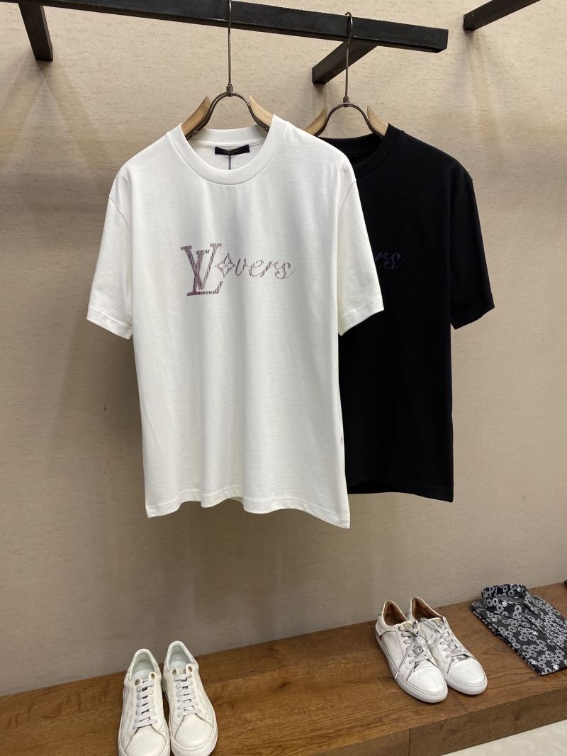 l0vis Vvtt0n shirt